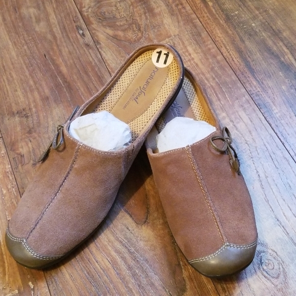 Naturalizer Shoes - SALE💥NWOT ❤Suede Leather Ortho Mule